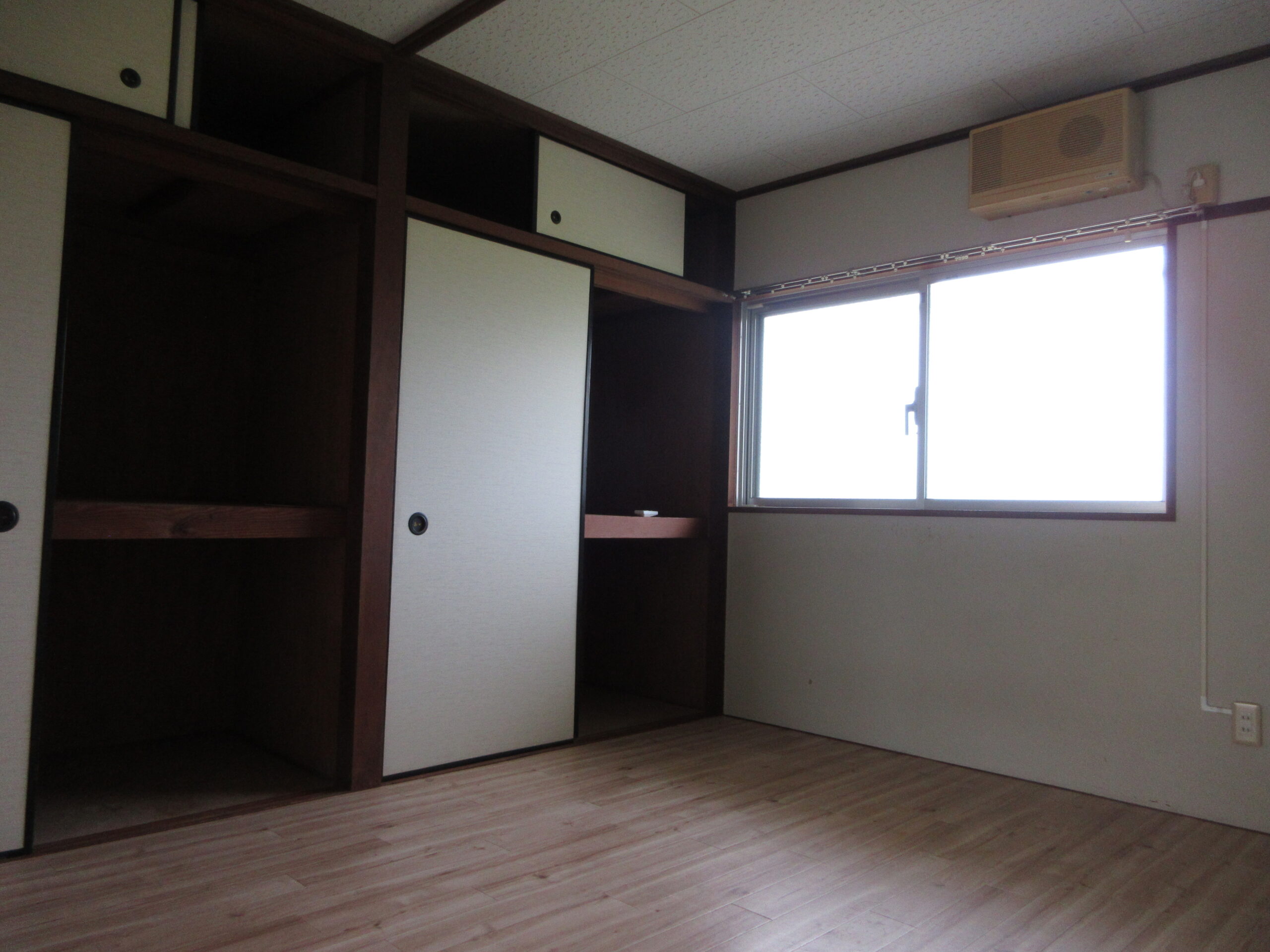 メゾン上地　A棟2号