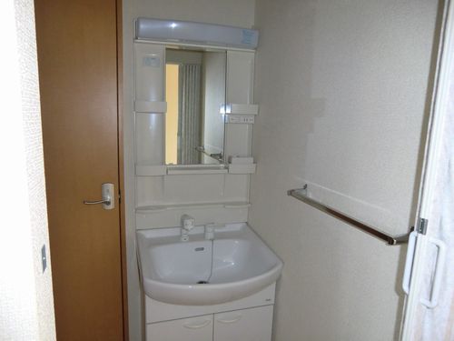 アムール華　B101号