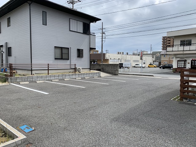 緑町　安達駐車場