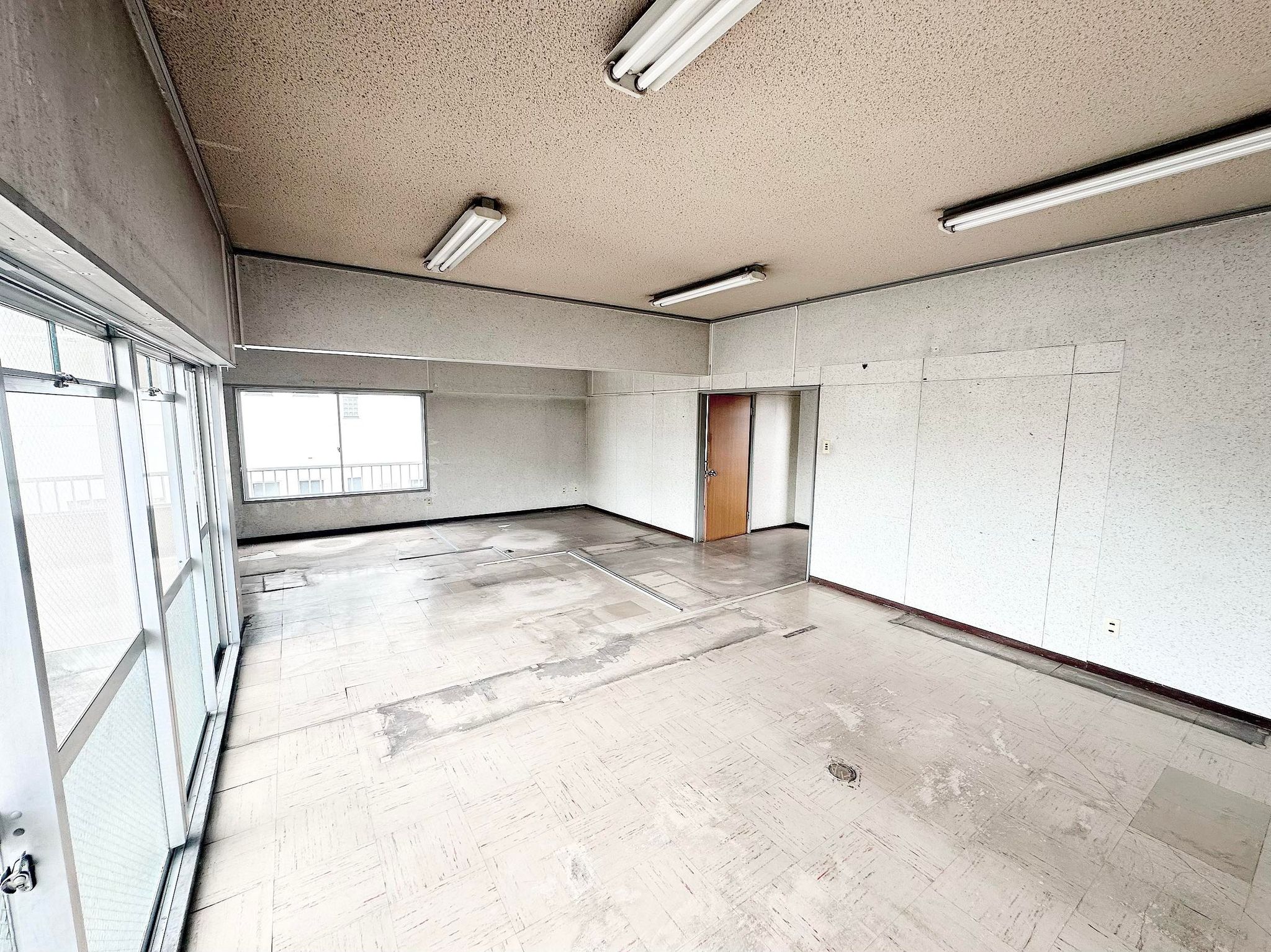 防府市八王子　丸満ビル　202号