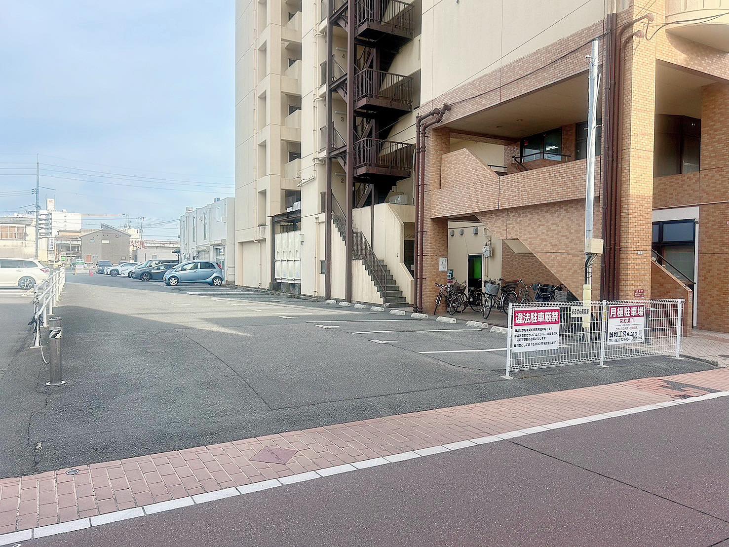 エムラ栄町第1駐車場